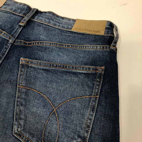 Calvin Klein Cutoff Denim Shorts Size 26 - Picture 6 of 7